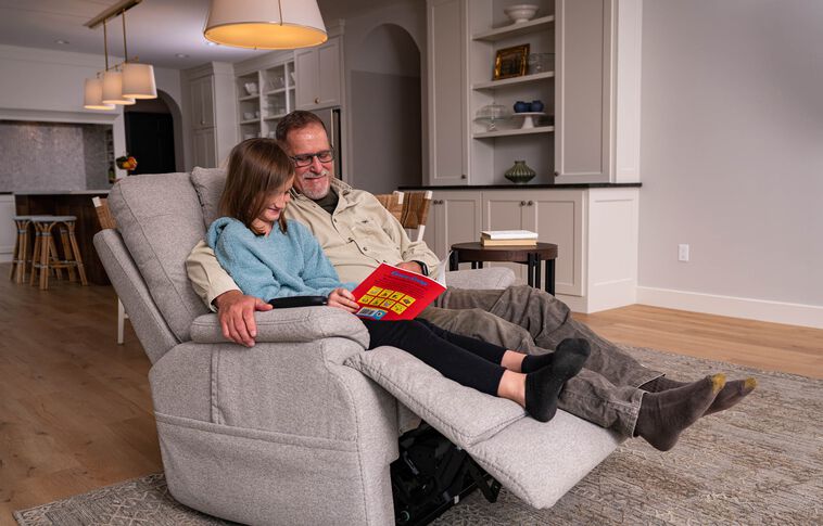 Flexsteel Zecliner Model 2 with lift image number 0