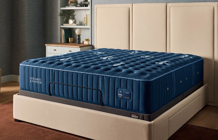 Stearns and Foster Lux Estate II Medium Mattress 15.5" image number 3