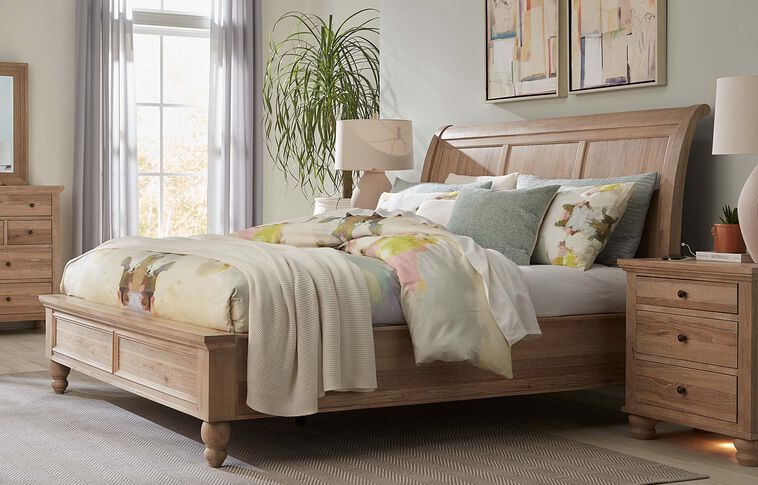 Aspen Home Cambridge Sleigh Bed image number 0