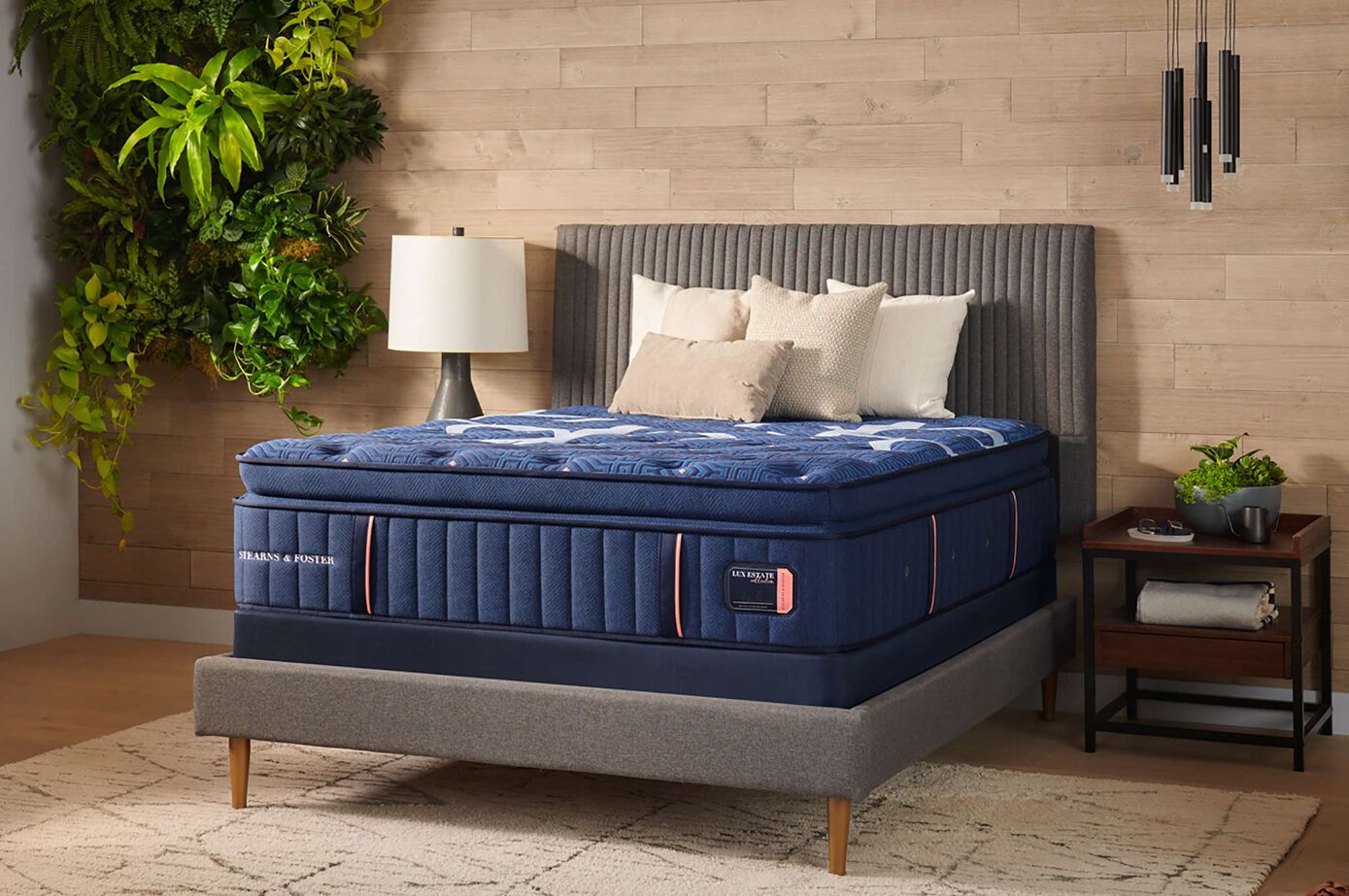 Stearns and Foster Lux Estate  Firm Pillow Top Mattress 16" image number 0
