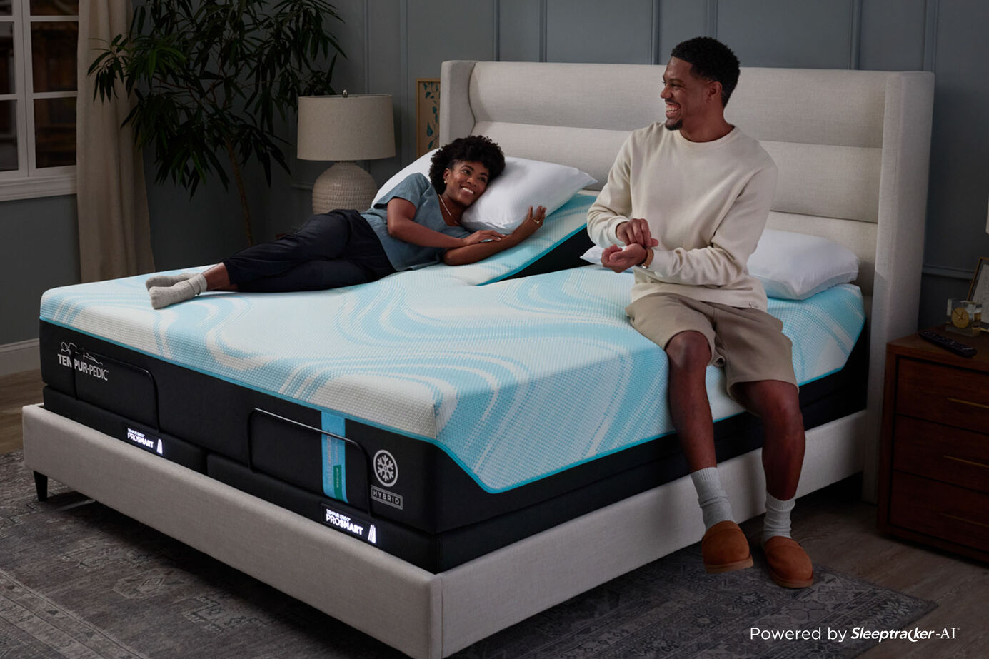 Tempur-Pedic TEMPUR-LuxeBreeze 2.0  Firm Mattress 13" image number 0