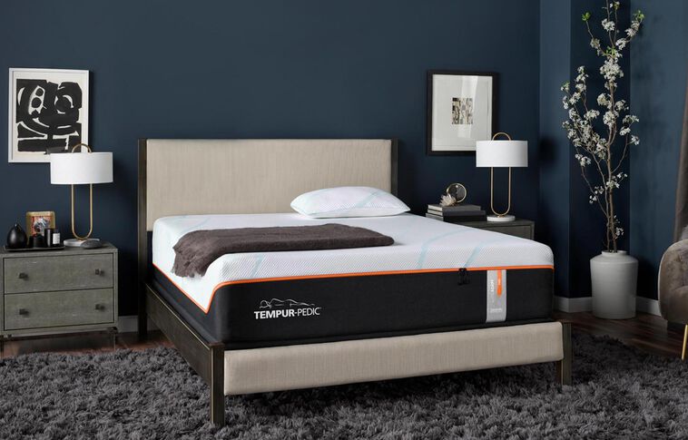 Tempur-Pedic TEMPUR-LuxeAdapt Previous Generation Firm Mattress 13" image number 0
