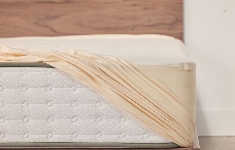 Avocado Organic Waterproof Mattress Protector image number 5