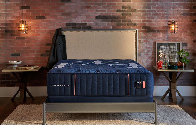 Stearns and Foster Lux Estate Medium Firm Mattress 14.5" image number 0