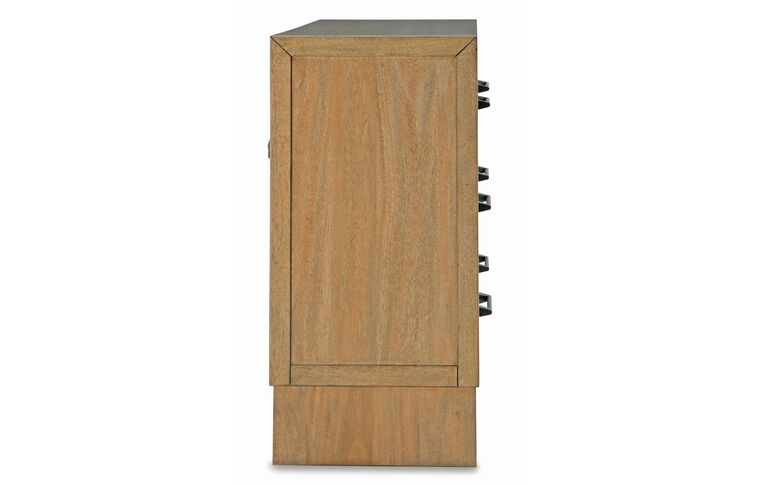 Signature Design Sherbana Dresser image number 5