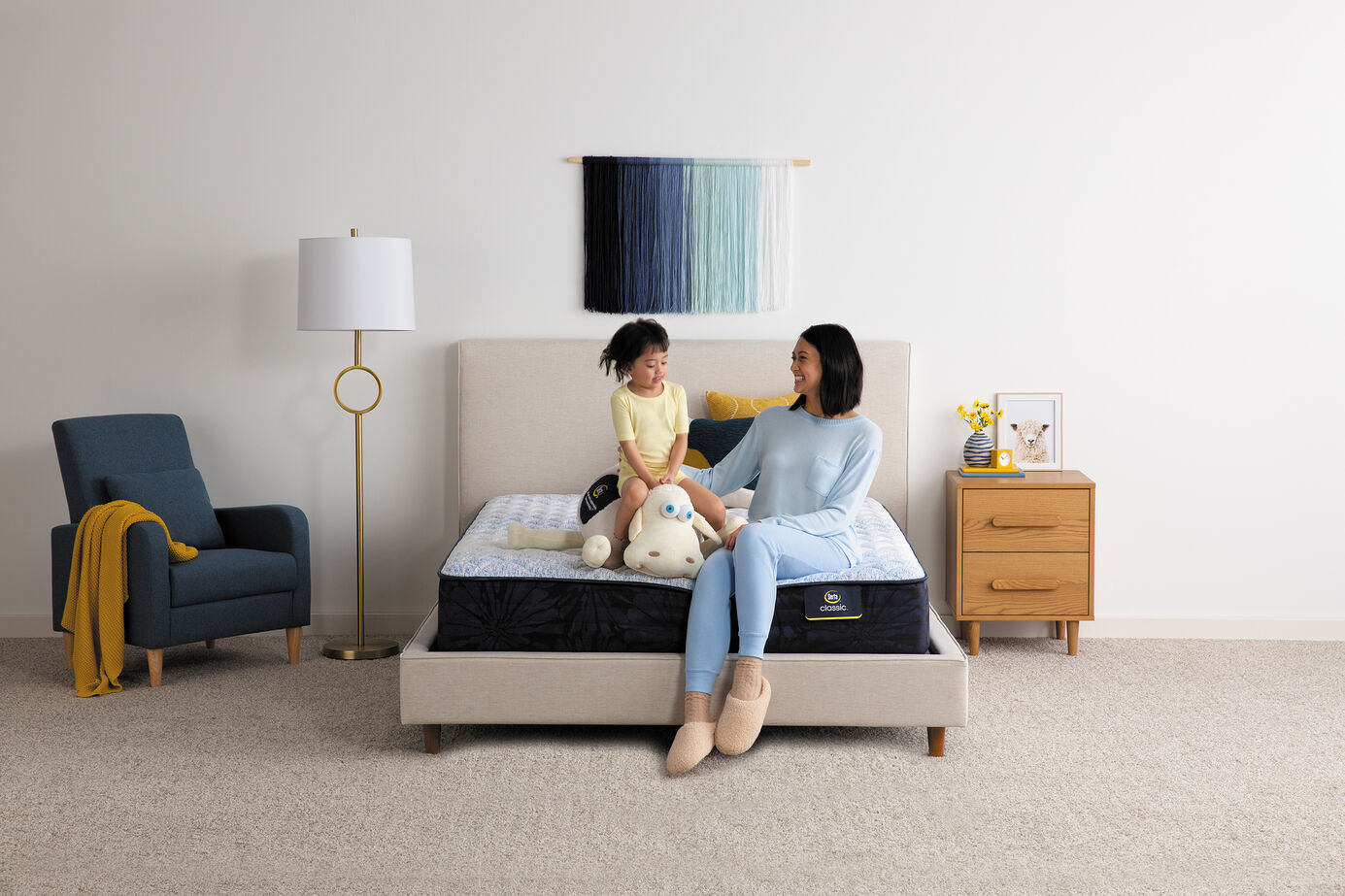 Serta Classic Desert Lily Firm Mattress 12.5" image number 3