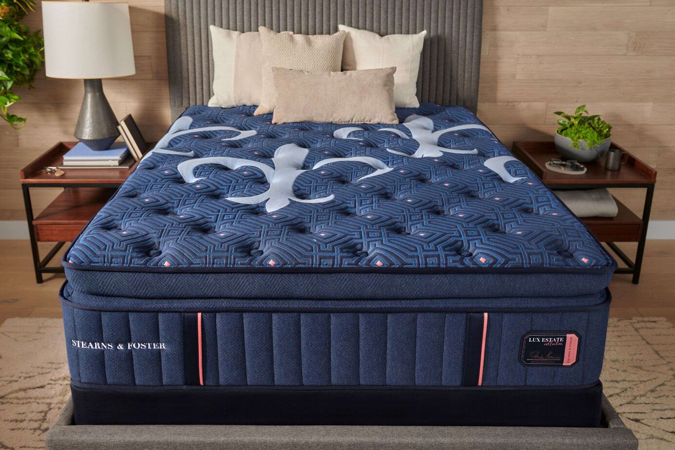 Stearns and Foster Lux Estate Elite Medium Pillow Top Mattress 16" image number 4