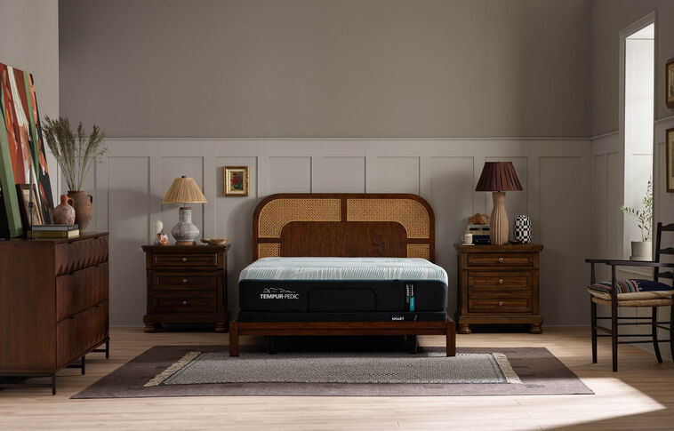 Tempur-Pedic ProAdapt 2.0  Medium Mattress 12" image number 4