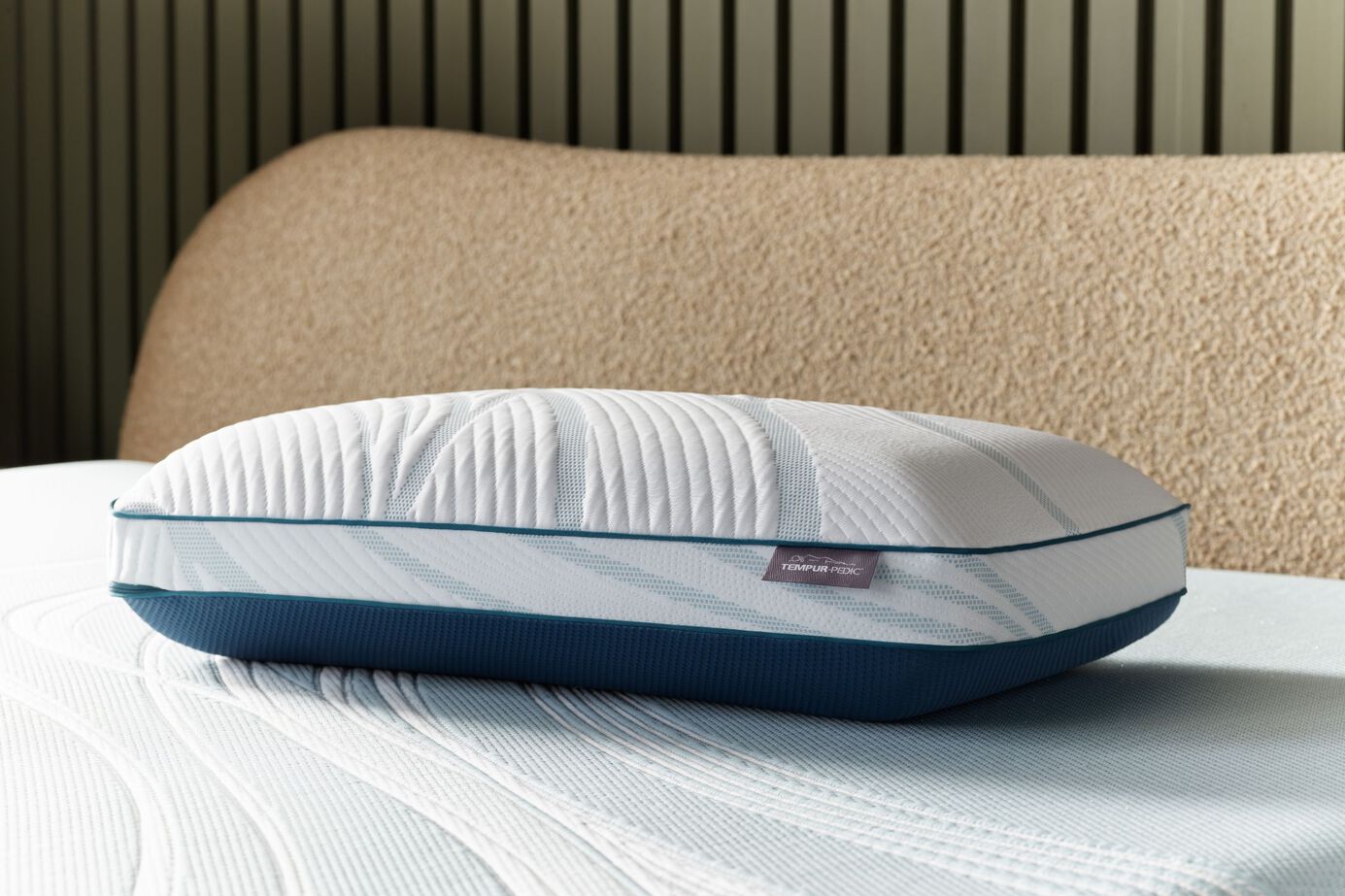 Tempur-Pedic Adapt ProHi 2.0 Pillow image number 4