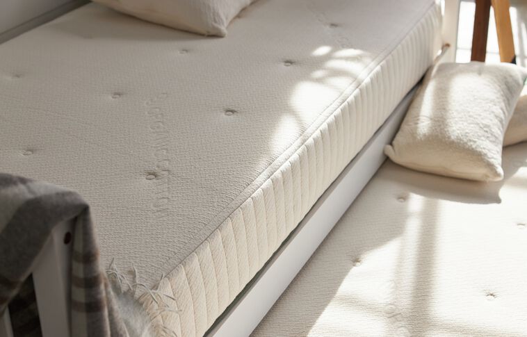 Avocado Eco Kids Mattress Medium Mattress 7" image number 1