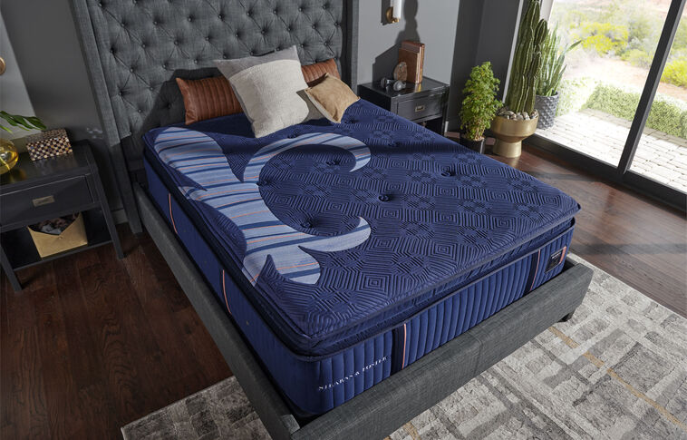 Stearns and Foster Reserve Soft Pillow Top Mattress 17" image number 3