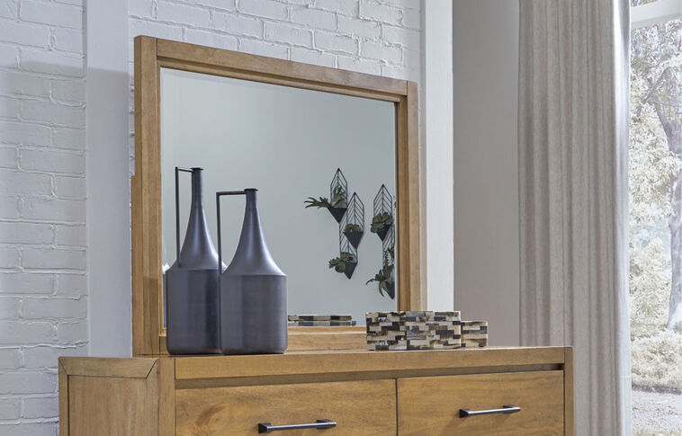 Signature Design Sherbana Bedroom Mirror image number 0