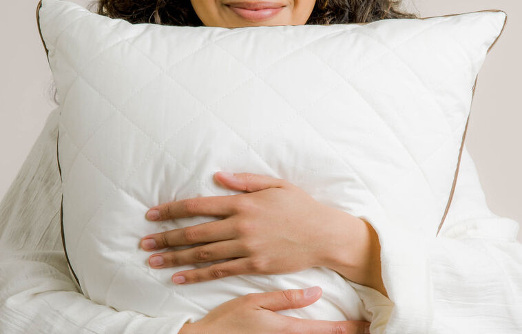 Purecare Dr. Weil All Seasons Wool Pillow image number 2
