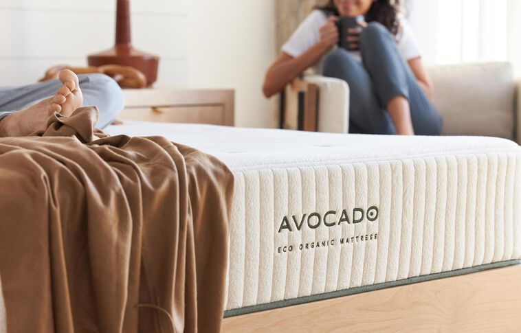 Avocado Eco Organic Medium Mattress 10.25" image number 4