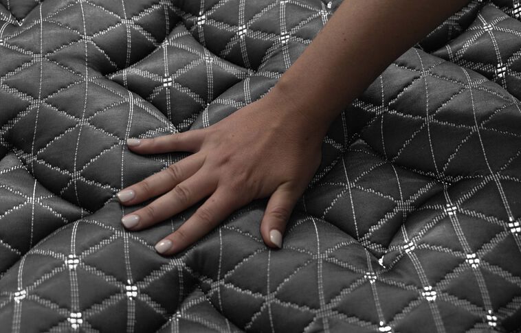 Helix Elite Midnight Medium Euro-Top Mattress 15" image number 5