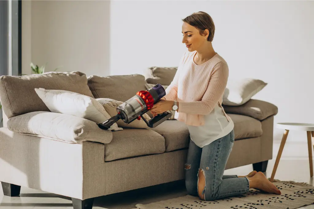 Vacuum cleaning sofa set