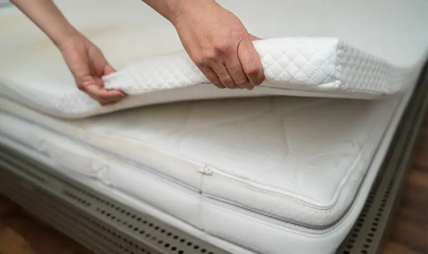 Mattress toppers vs Mattress protectors